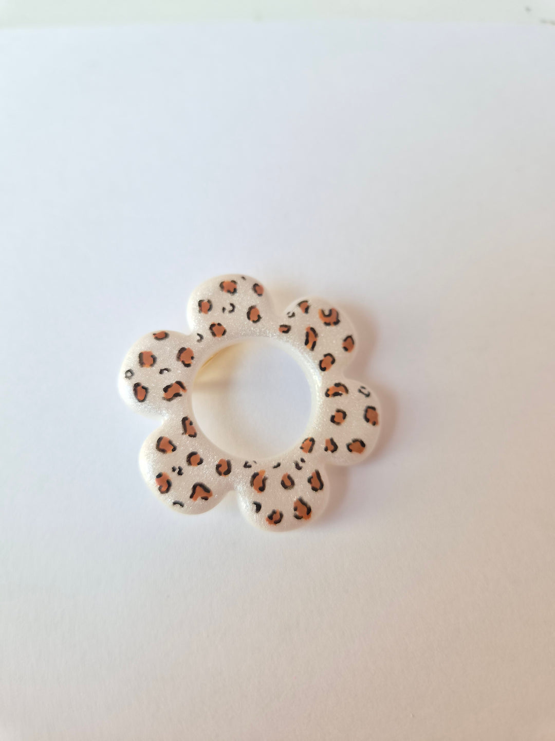 Broche porte lunette