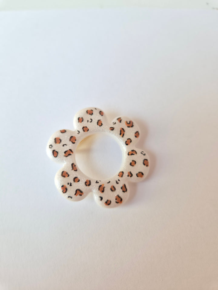 Broche porte lunette